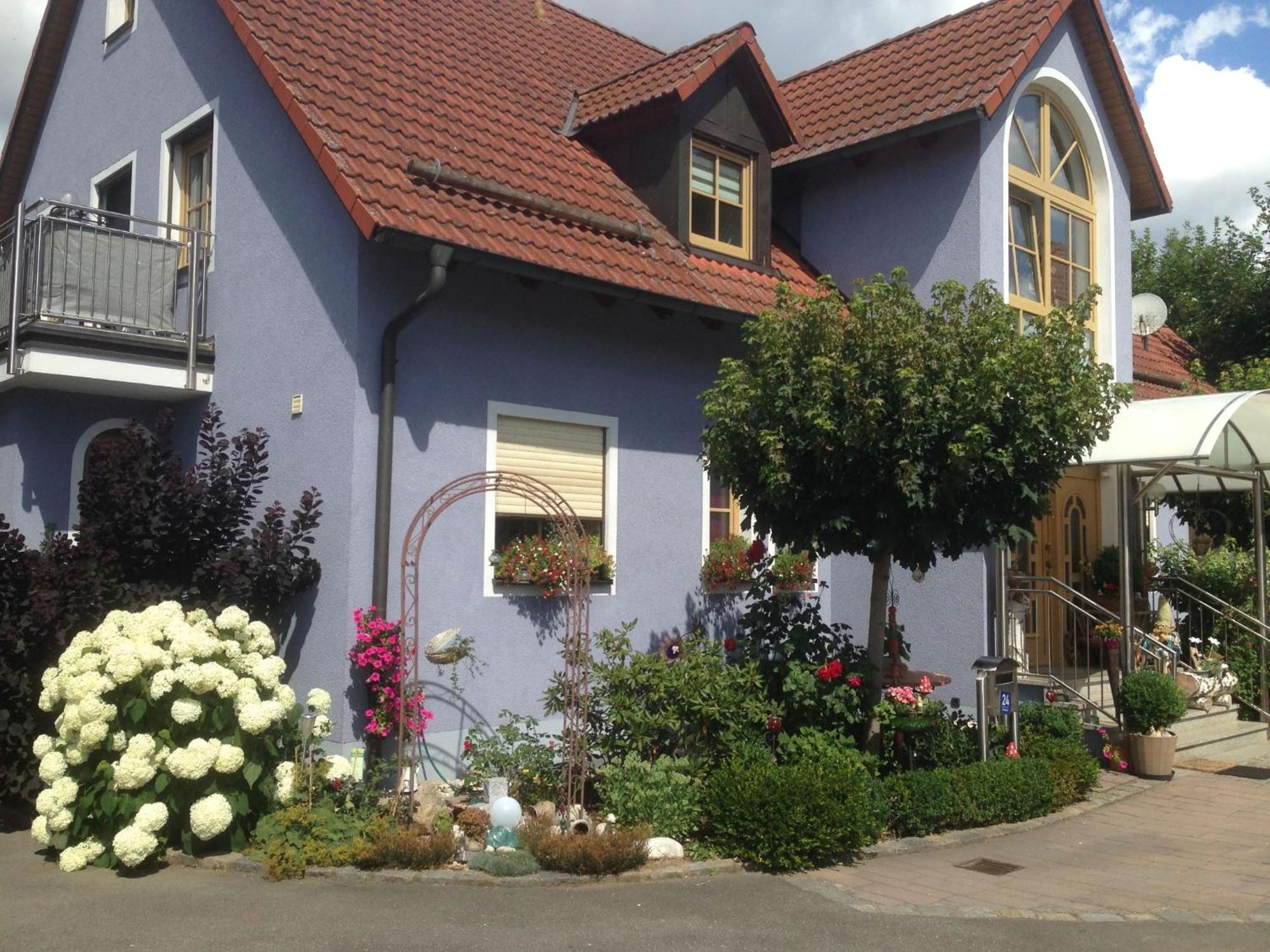 Ferienwohnungen Stahl Pirk Exterior foto