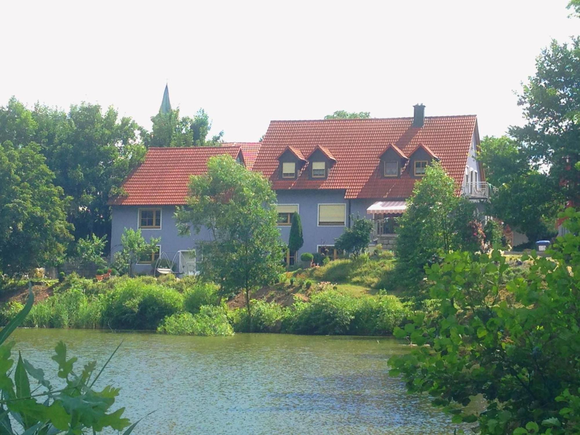 Ferienwohnungen Stahl Pirk Exterior foto